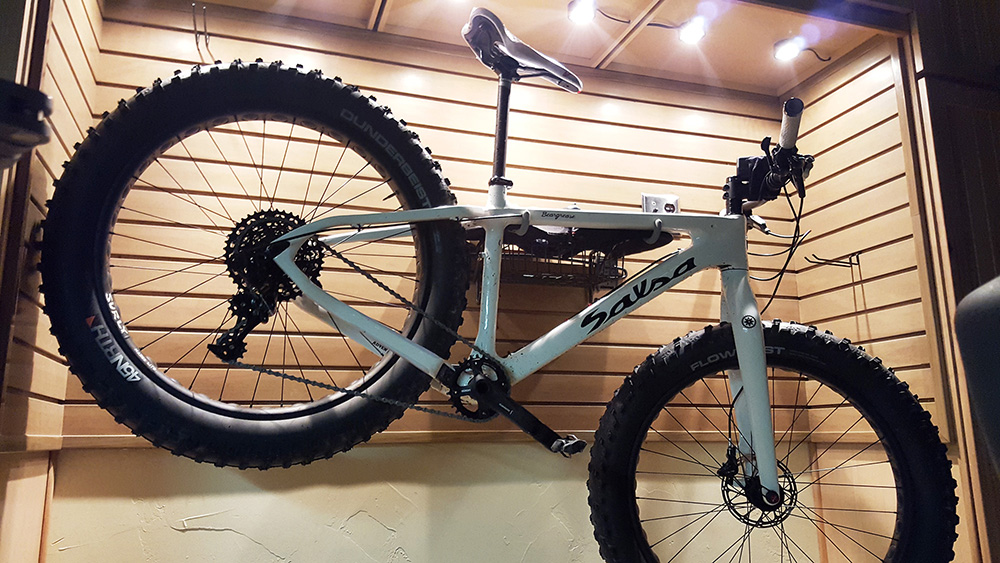 garage-storewall-lighting-mountain-bike